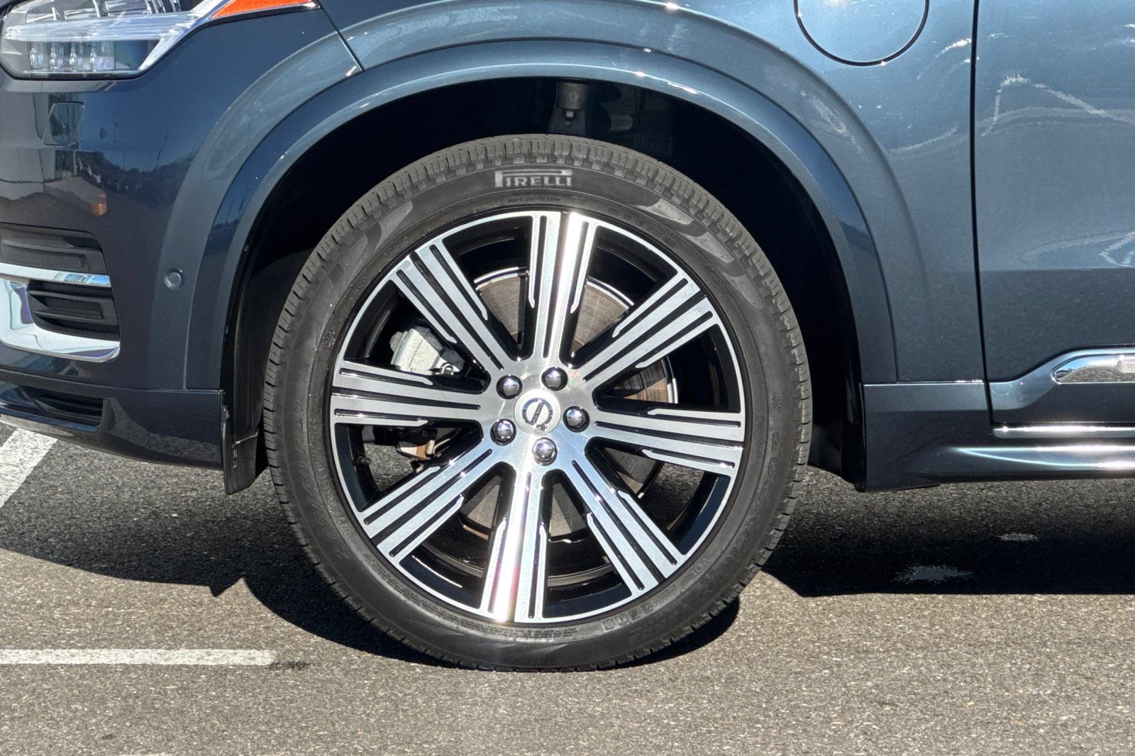 Used 2023 Volvo XC90 T8 Plus w/ Protection Package Premier AWD/4WD image 33