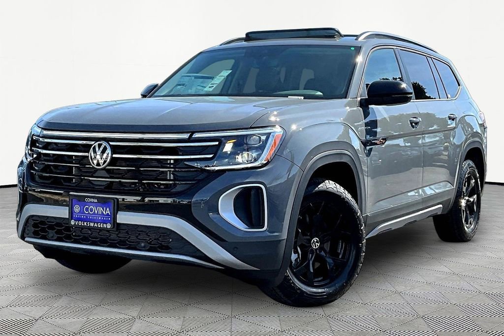 New 2026 Volkswagen Atlas Peak Edition image 3