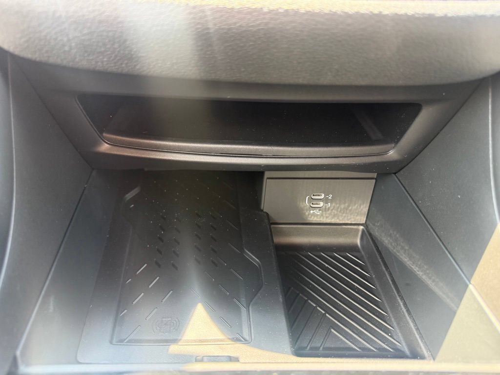 New 2027 Chrysler Pacifica Limited FWD image 21