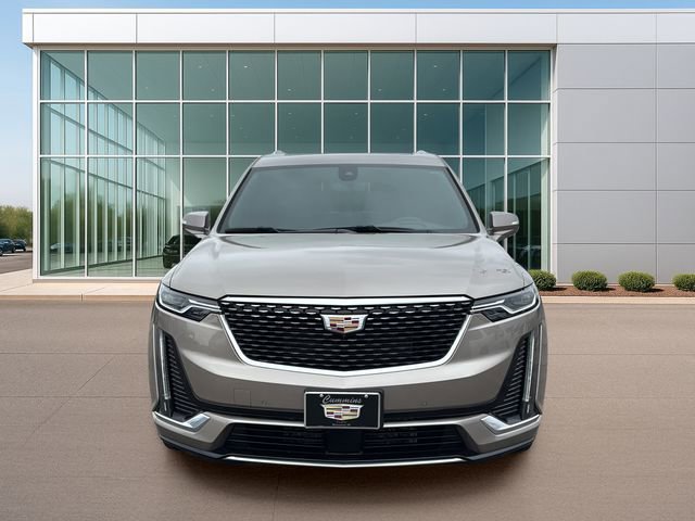 Used 2022 Cadillac XT6 Premium Luxury w/ Technology Package AWD/4WD image 2