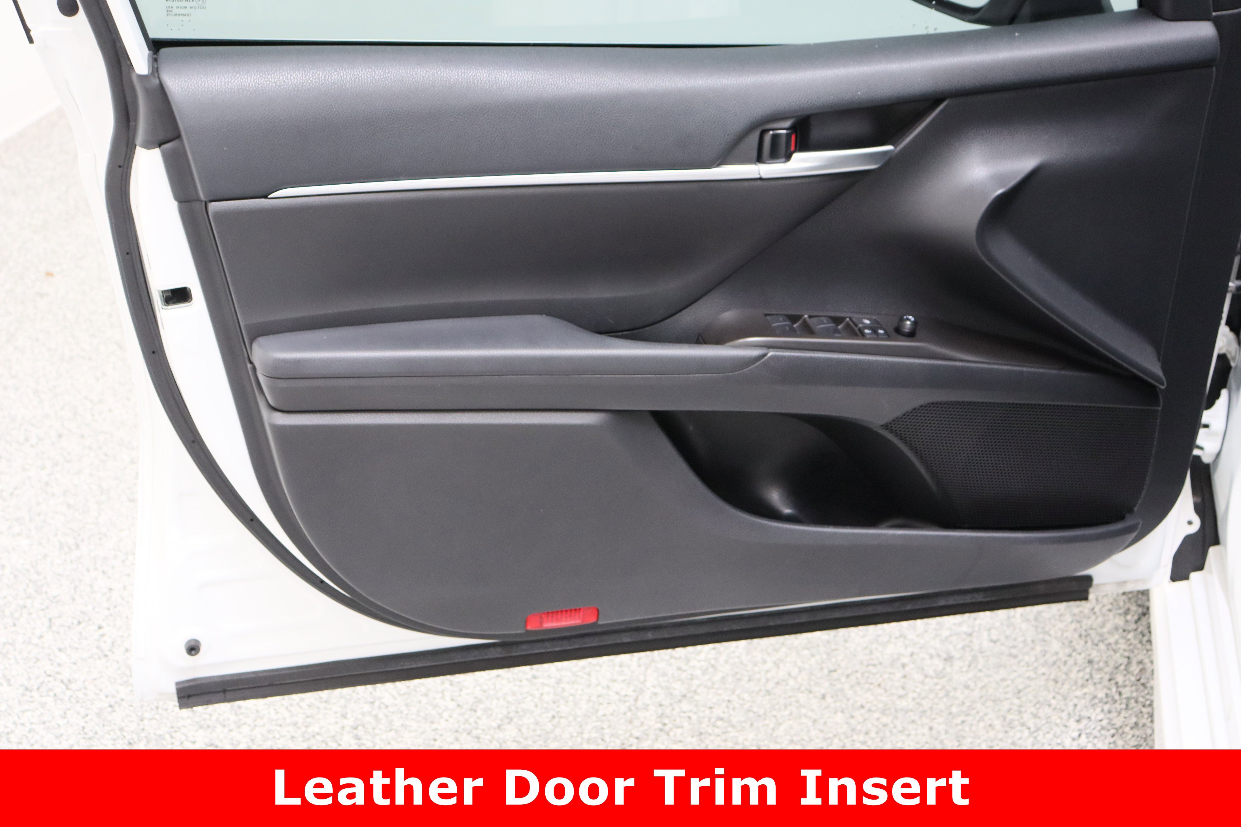 Used 2024 Toyota Camry SE image 12