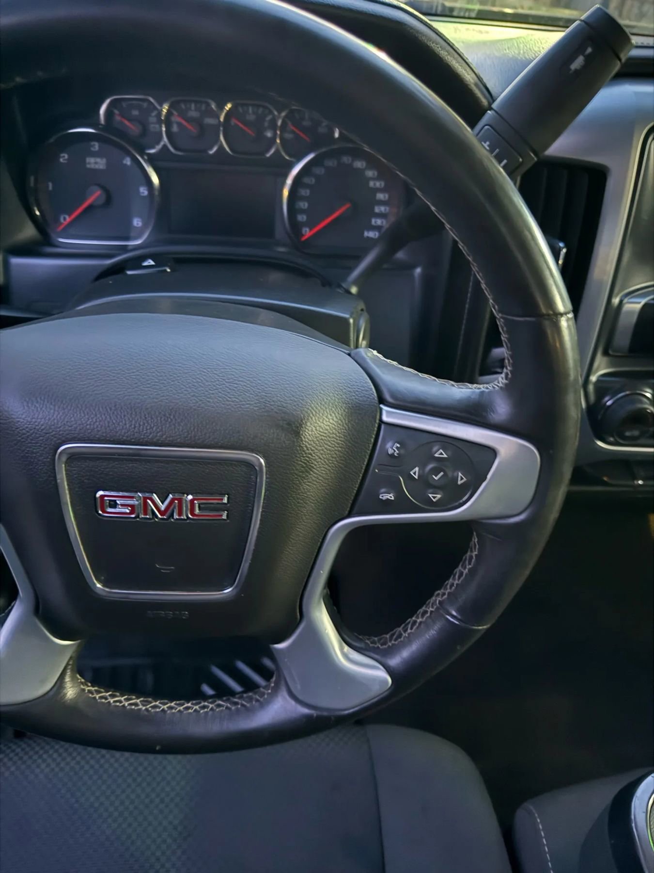 Used 2015 GMC Sierra 1500 SLE w/ SLE Value Package AWD/4WD image 30