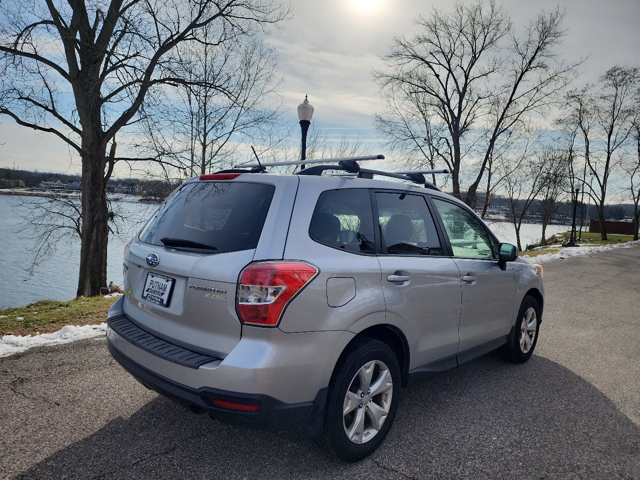 Used 2014 Subaru Forester 2.5i Premium w/ All-Weather Package image 5