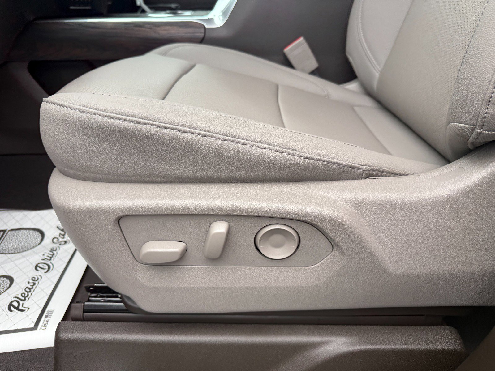 New 2026 GMC Sierra 2500 SLT w/ Max Trailering Package image 24