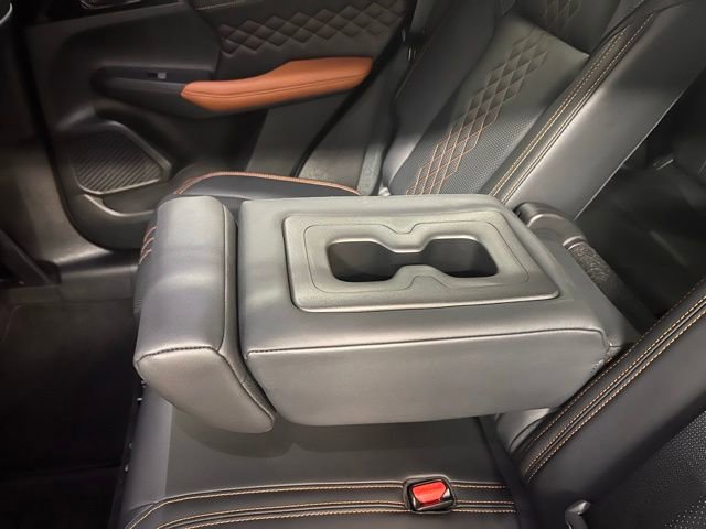 Used 2024 Mitsubishi Outlander SEL image 16