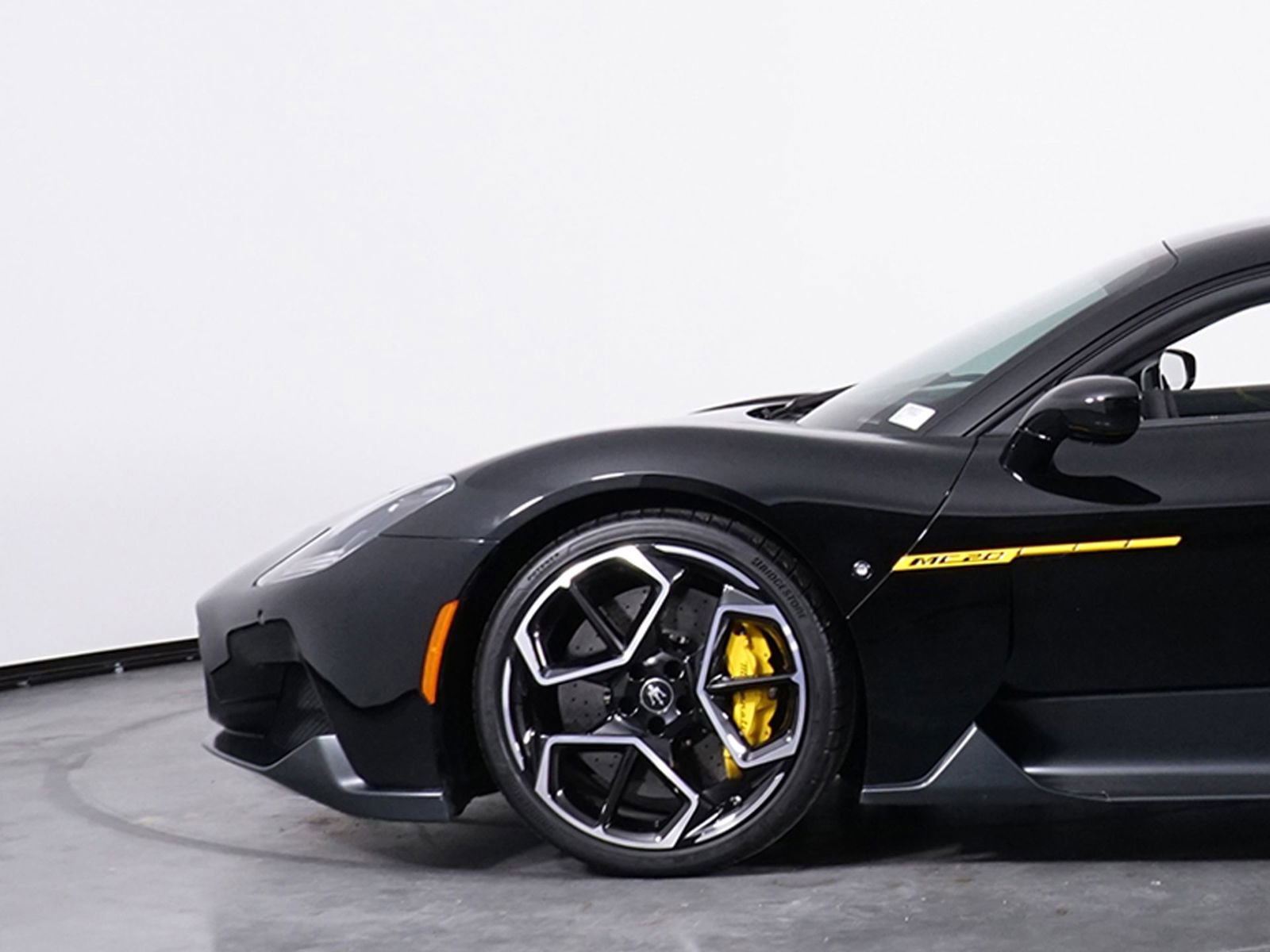 Used 2022 Maserati MC20 Coupe image 12