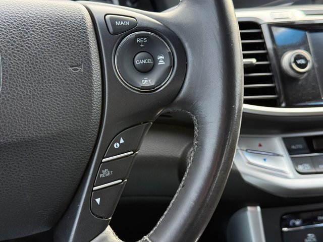 Used 2013 Honda Accord Touring image 12