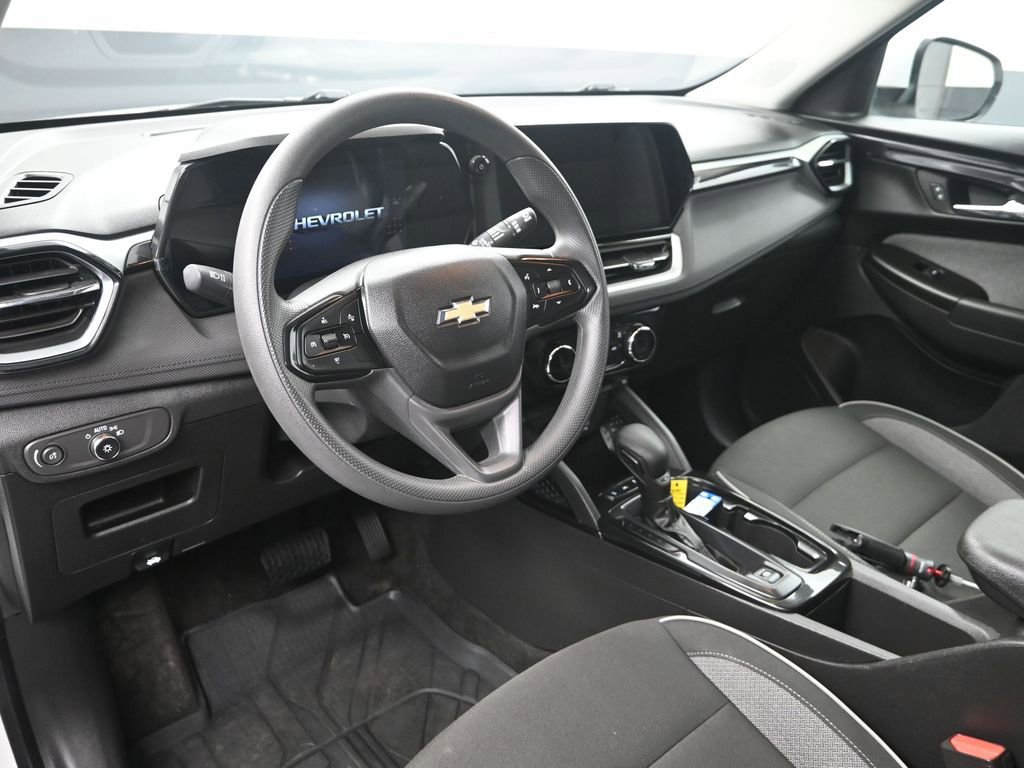 Used 2024 Chevrolet TrailBlazer LT image 13