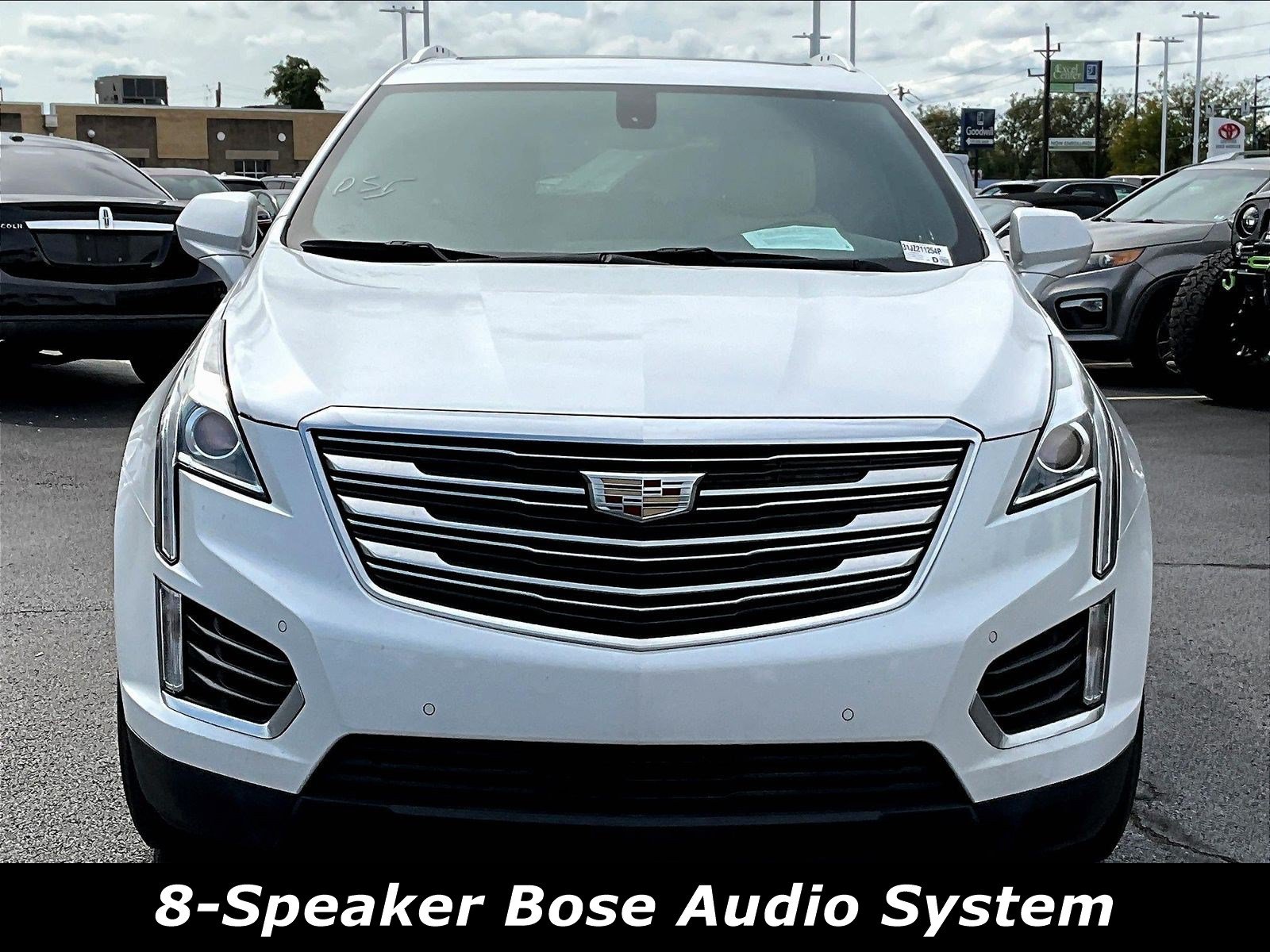 Used 2018 Cadillac XT5 Luxury FWD image 2