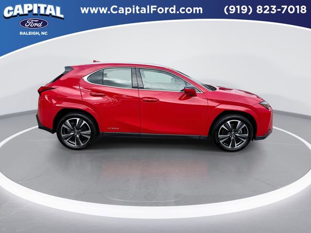 Used 2022 Lexus UX 250h w/ Premium Package image 9