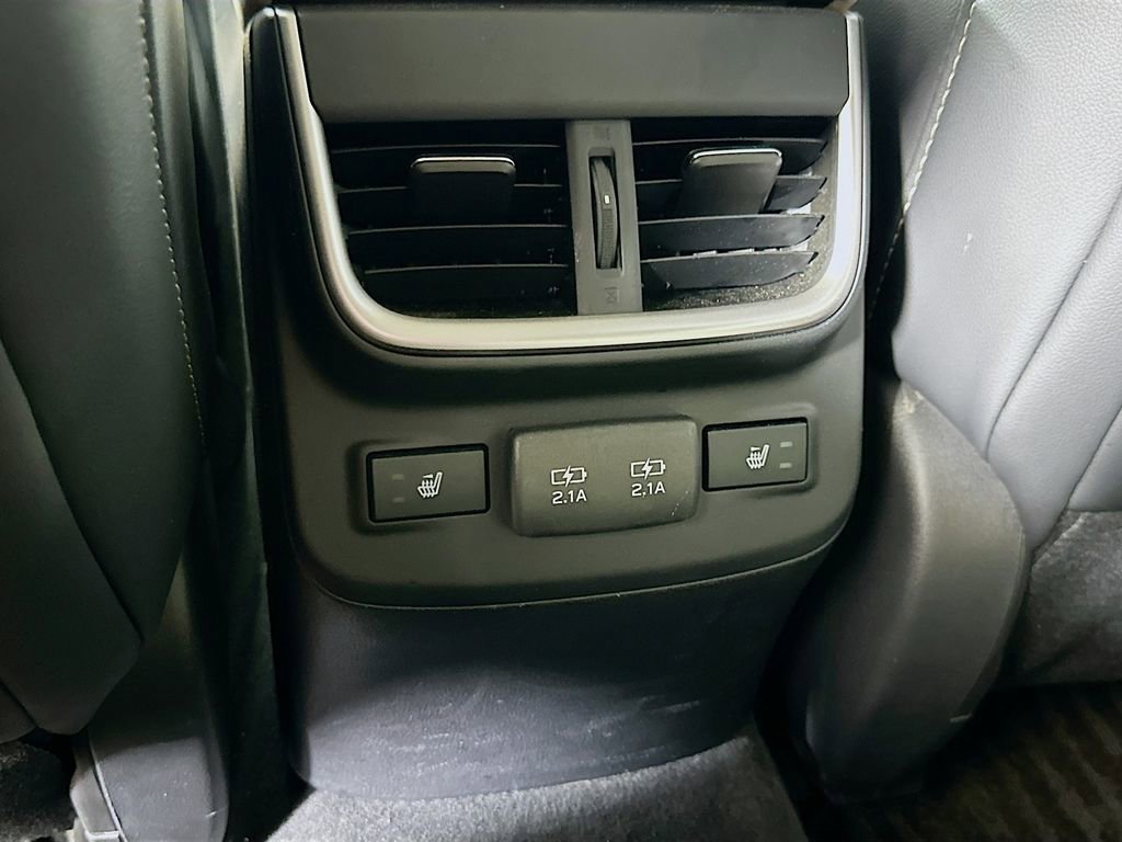 Used 2022 Subaru Outback Limited image 24