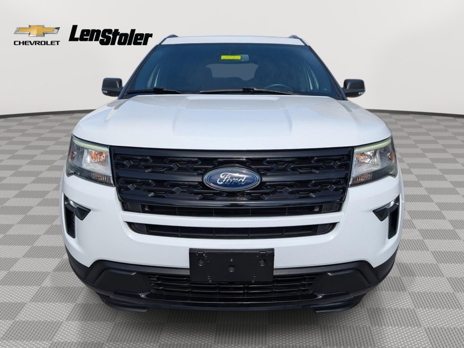Used 2019 Ford Explorer XLT w/ Equipment Group 201A image 8