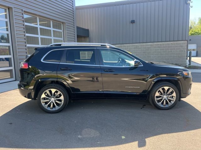 Used 2019 Jeep Cherokee Overland AWD/4WD image 4