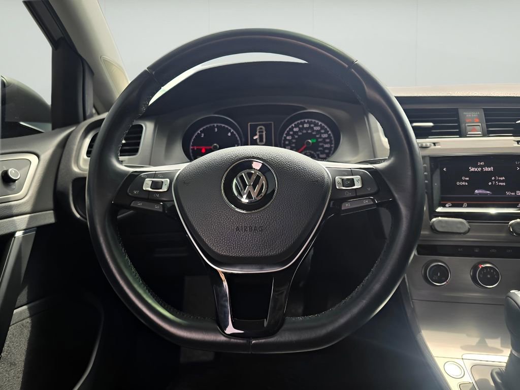 Used 2015 Volkswagen Golf TDI S FWD image 19