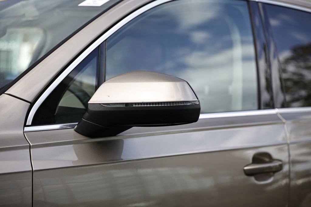 Used 2018 Audi Q7 3.0T Prestige image 11