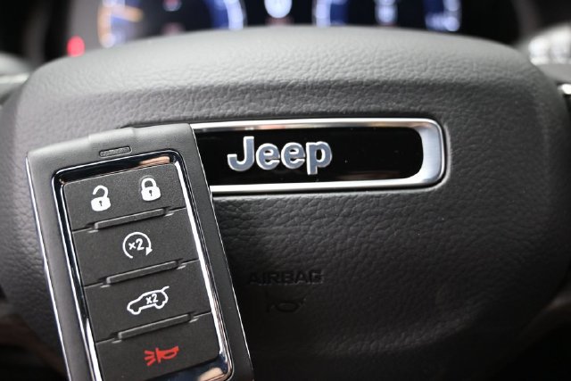New 2026 Jeep Grand Cherokee Altitude AWD/4WD image 44