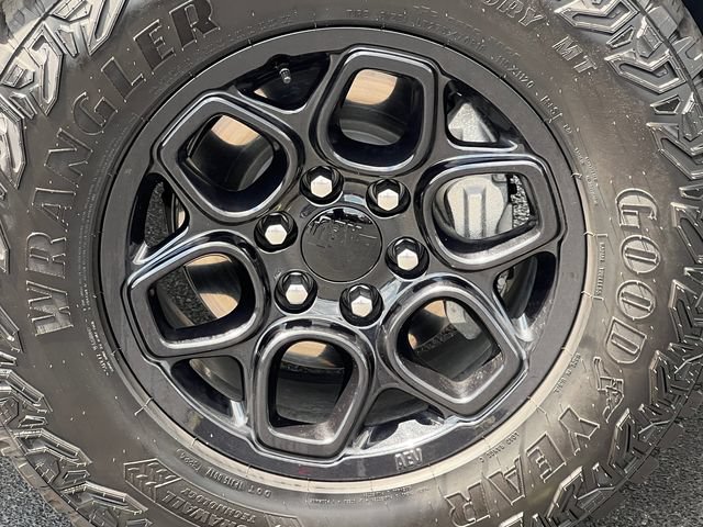 Used 2025 Chevrolet Silverado 1500 ZR2 w/ ZR2 Bison Edition AWD/4WD image 7
