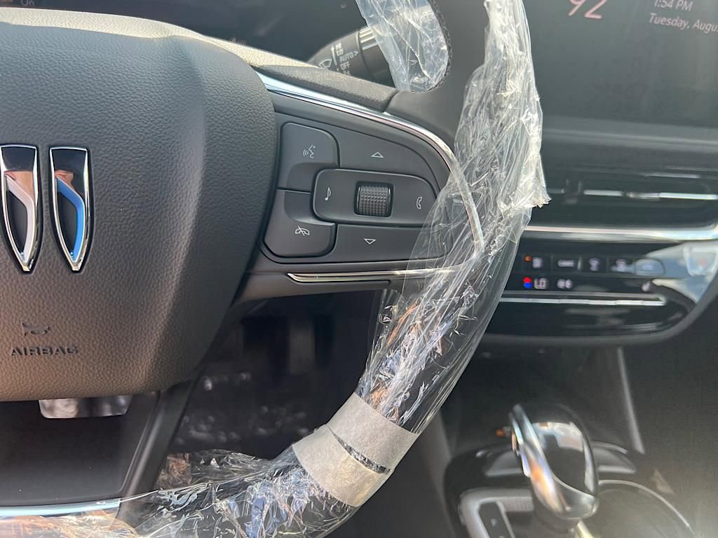 New 2025 Buick Envista Avenir image 20