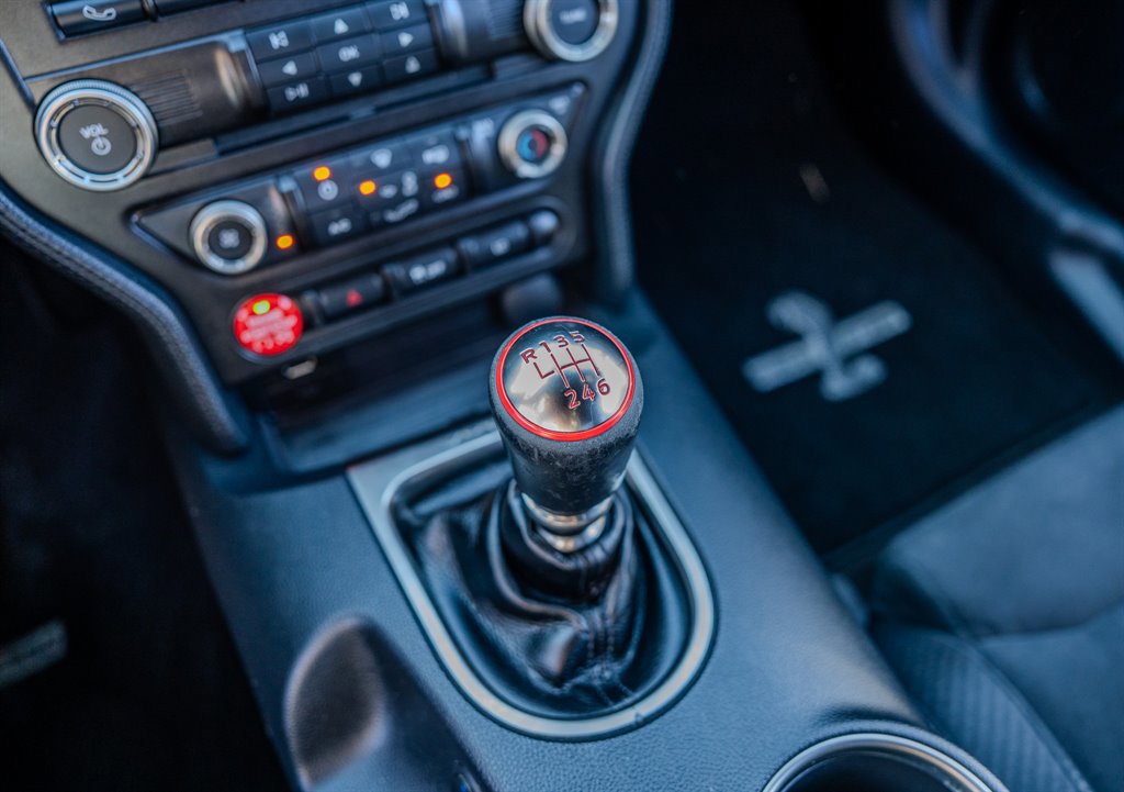 Used 2016 Ford Mustang Shelby GT350 w/ Track Package image 22