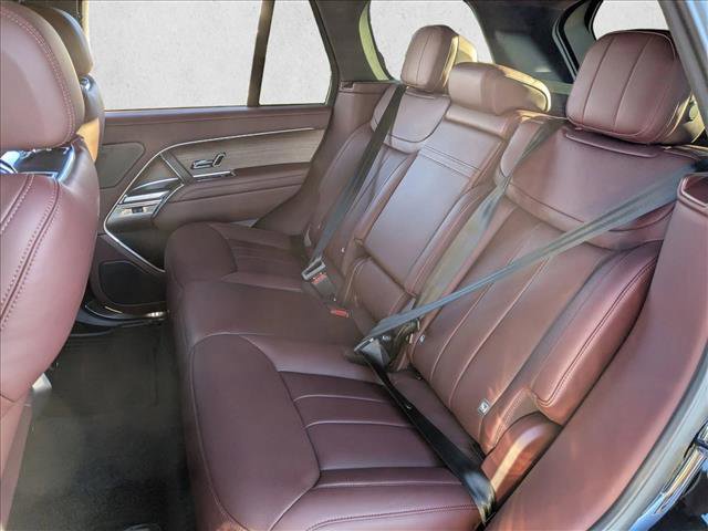 New 2026 Land Rover Range Rover SE image 16