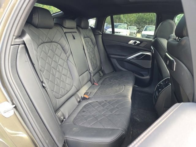Used 2024 BMW X6 xDrive40i w/ Premium Package AWD/4WD image 9