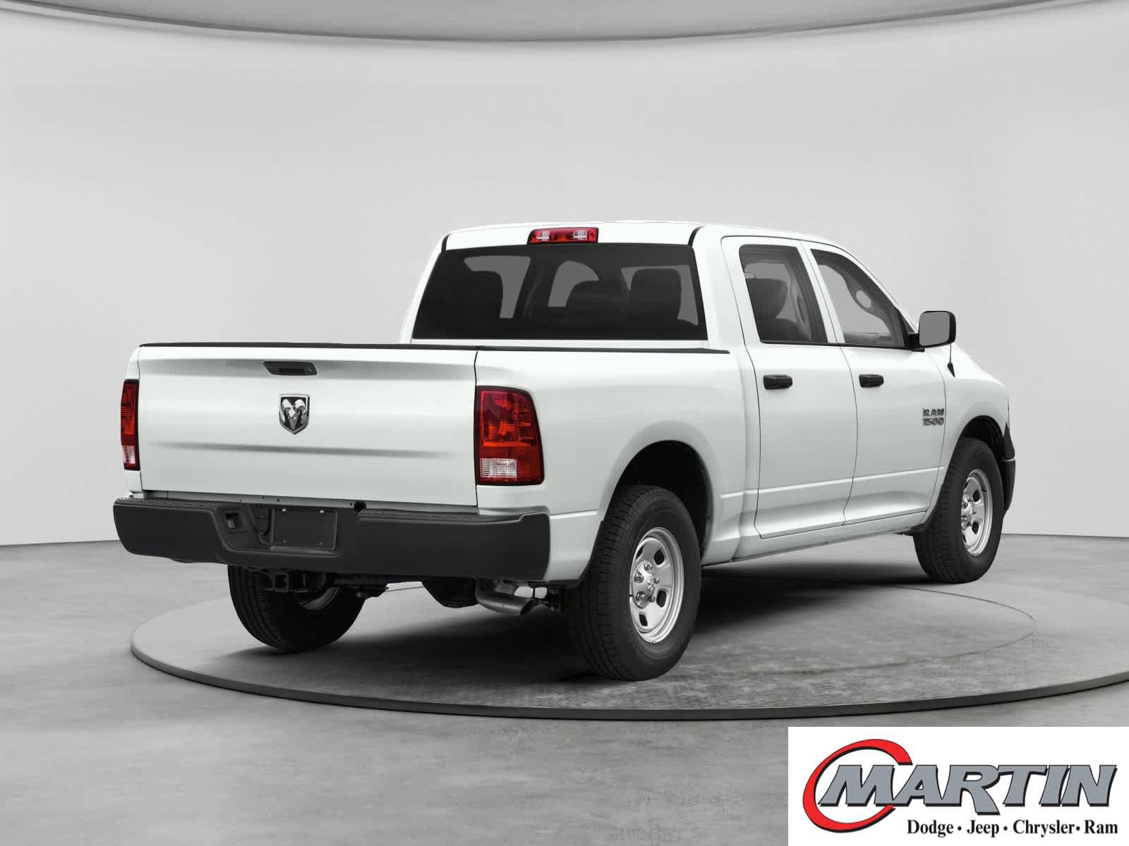 Used 2015 RAM 1500 Express AWD/4WD image 2