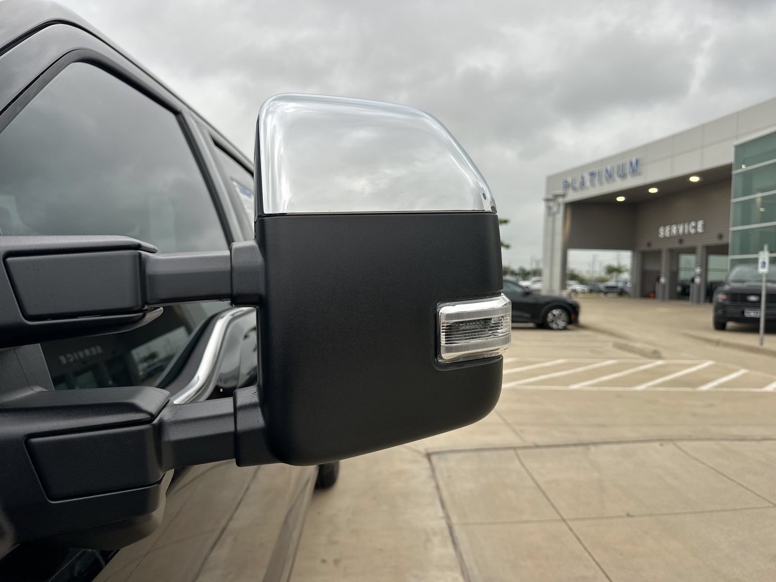 New 2025 Ford F350 Lariat w/ Lariat Ultimate Package AWD/4WD image 8