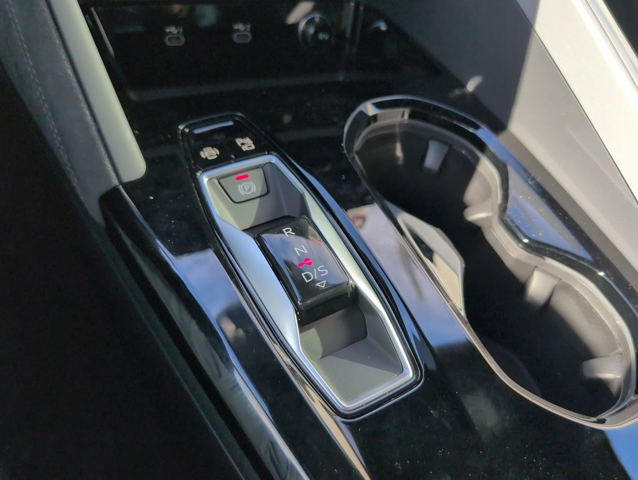 New 2025 Audi SQ5 Premium Plus image 16