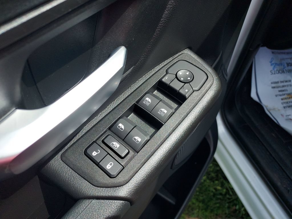 Used 2025 RAM 1500 Tradesman w/ Night Edition AWD/4WD image 11