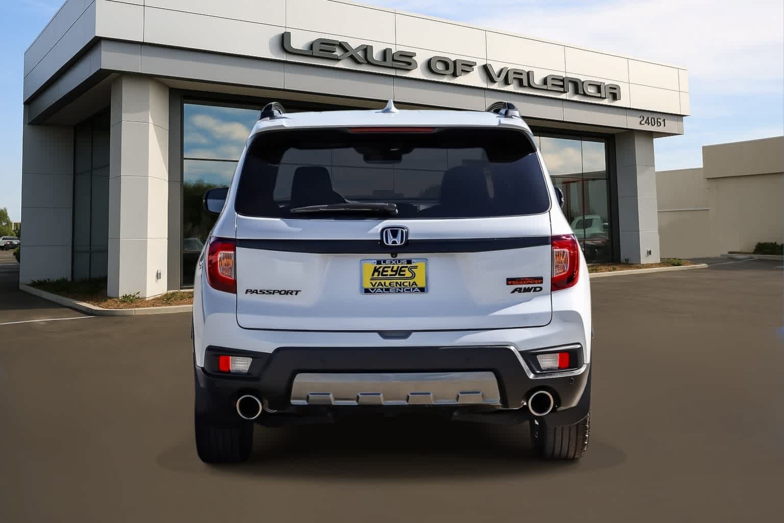 Used 2023 Honda Passport TrailSport image 3