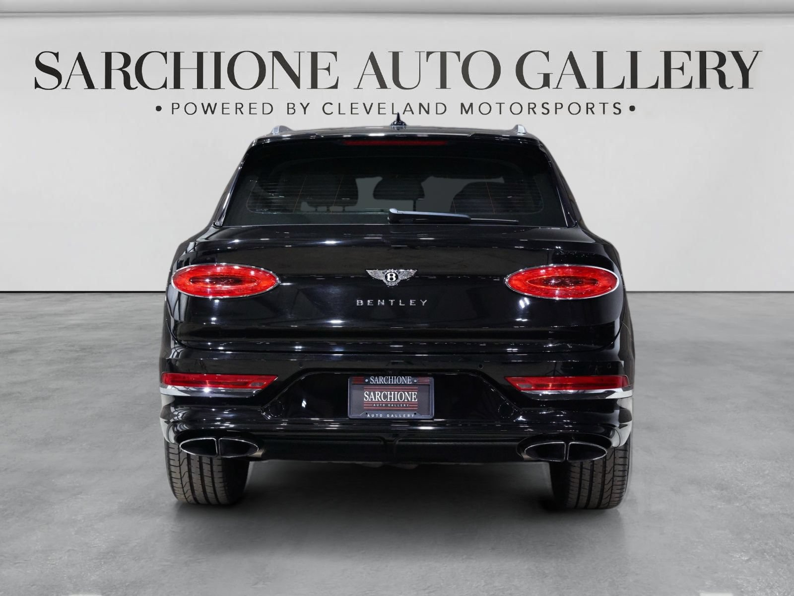 Used 2021 Bentley Bentayga w/ First Edition Specification AWD/4WD image 5