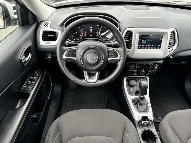 Used 2019 Jeep Compass Sport AWD/4WD image 15