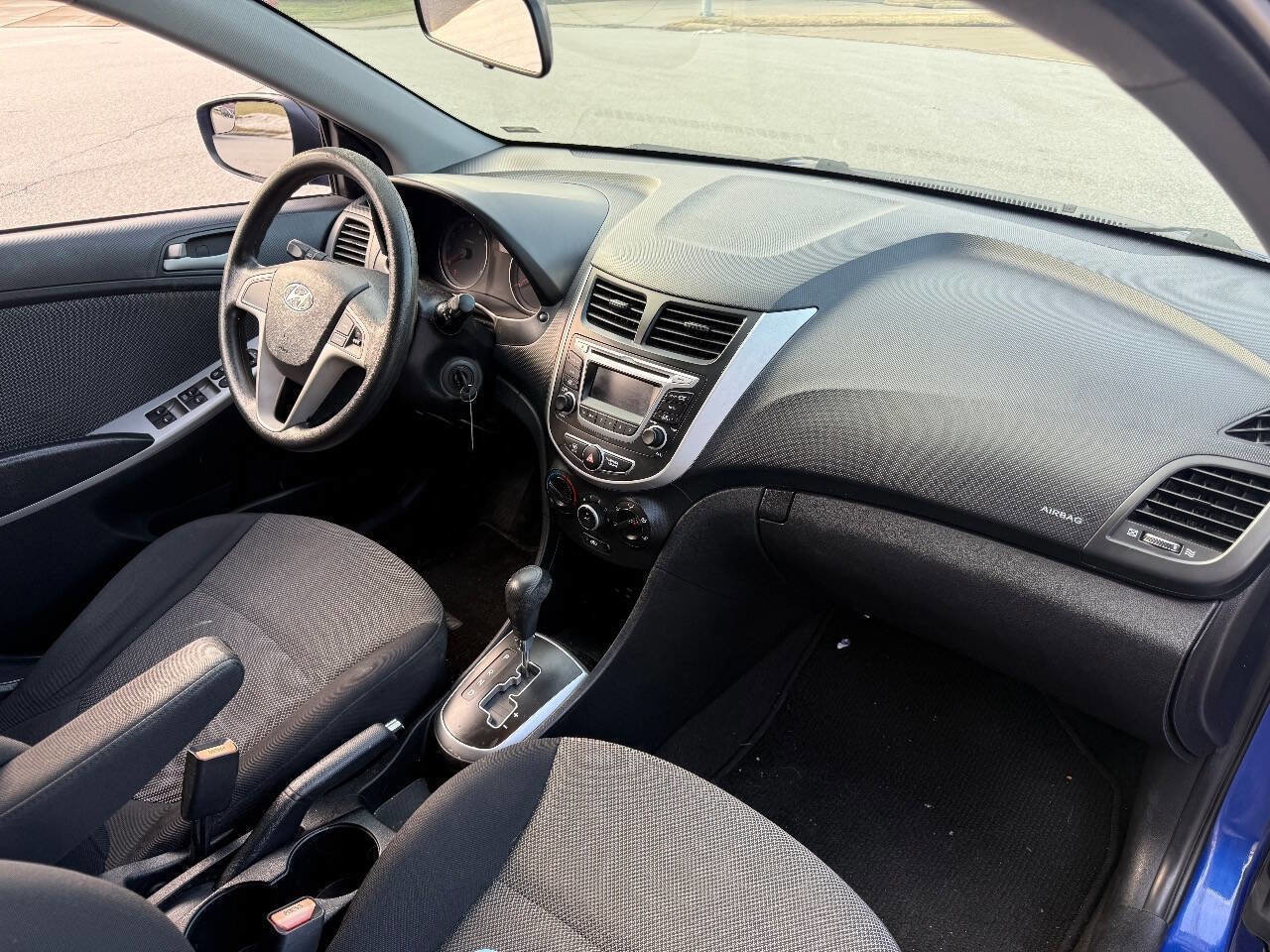 Used 2014 Hyundai Accent GS image 7