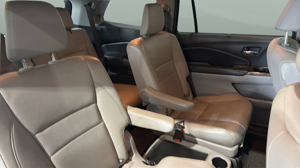 Used 2016 Honda Pilot Elite image 22