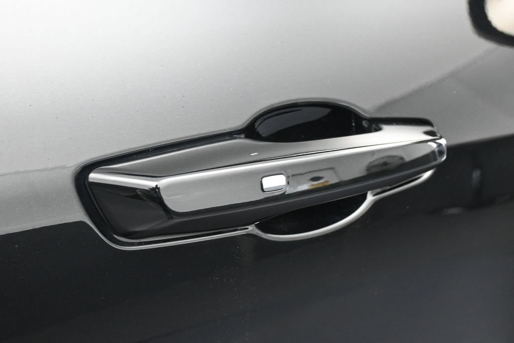 Used 2025 Chevrolet Equinox RS FWD image 41
