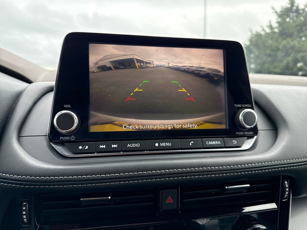 Used 2022 Nissan Rogue SV image 27