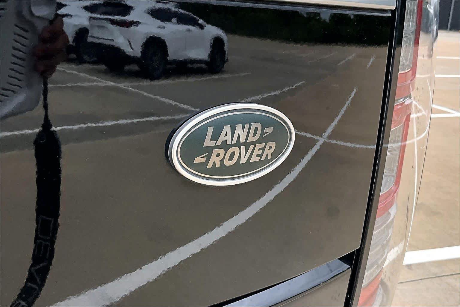 Used 2017 Land Rover Range Rover HSE AWD/4WD image 10