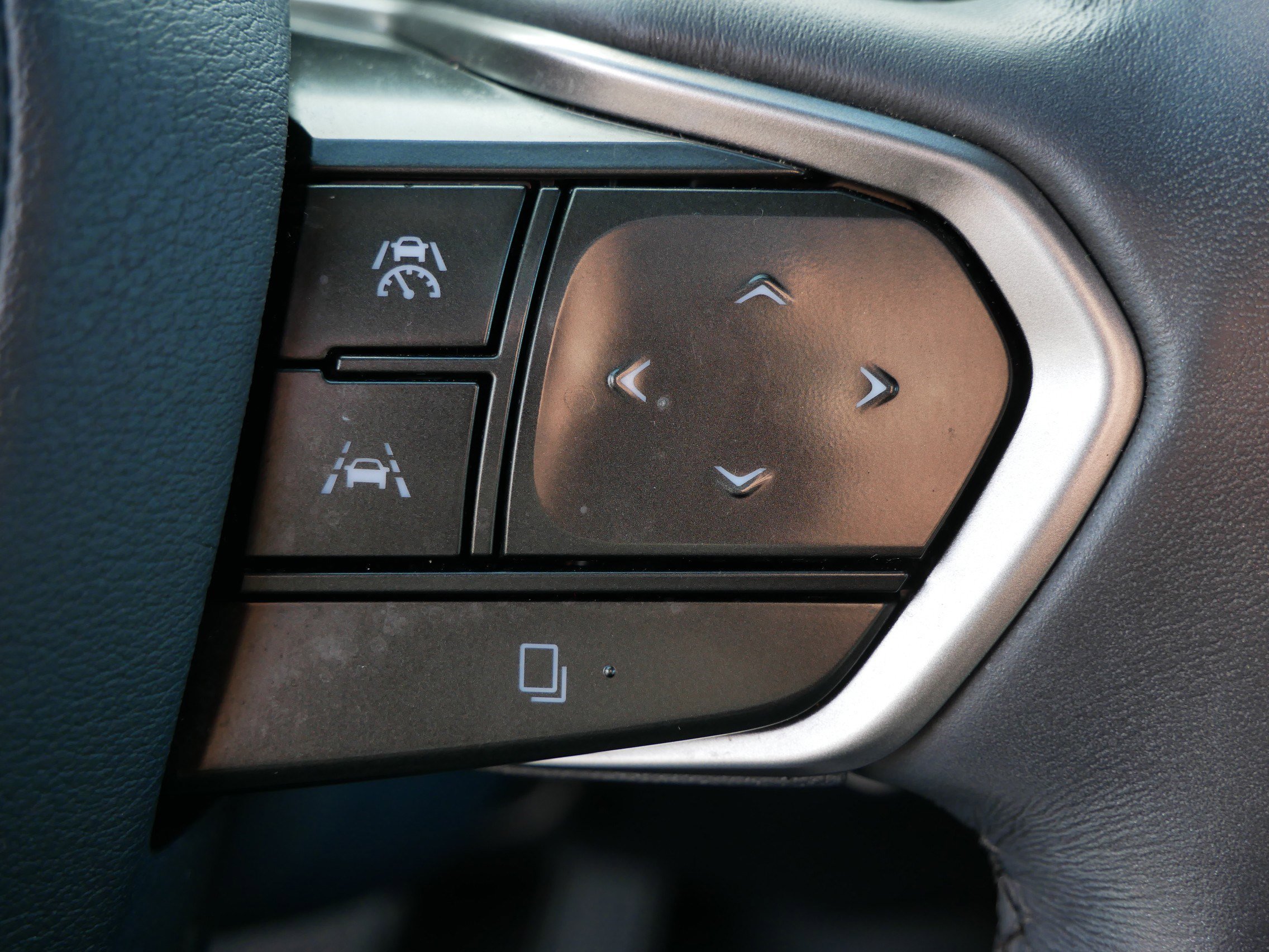 Used 2023 Lexus RX 350 Premium Plus w/ Accessory Package image 28