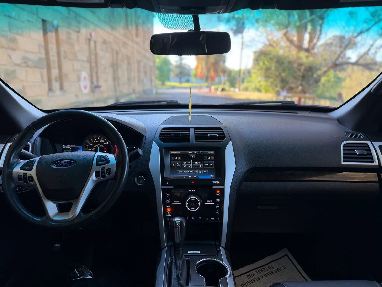 Used 2015 Ford Explorer Limited image 16