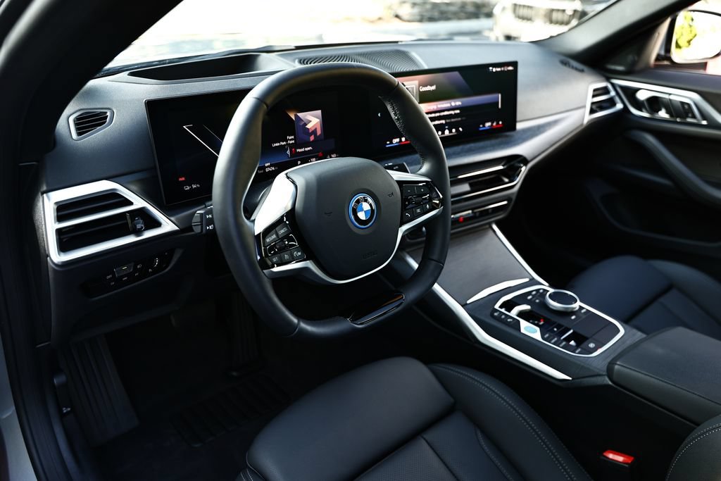 Used 2025 BMW i4 xDrive40i w/ Premium Package AWD/4WD image 20