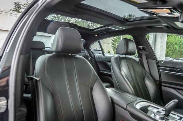 Used 2019 BMW 740i w/ M Sport Package RWD image 38