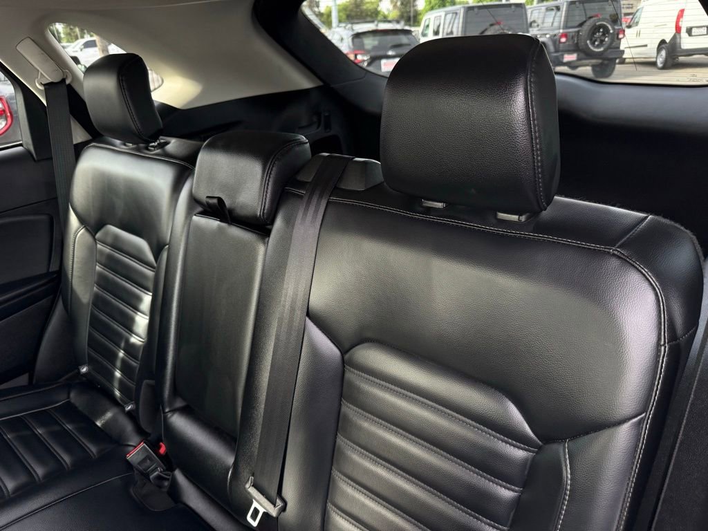 Used 2024 Ford Edge SEL image 11