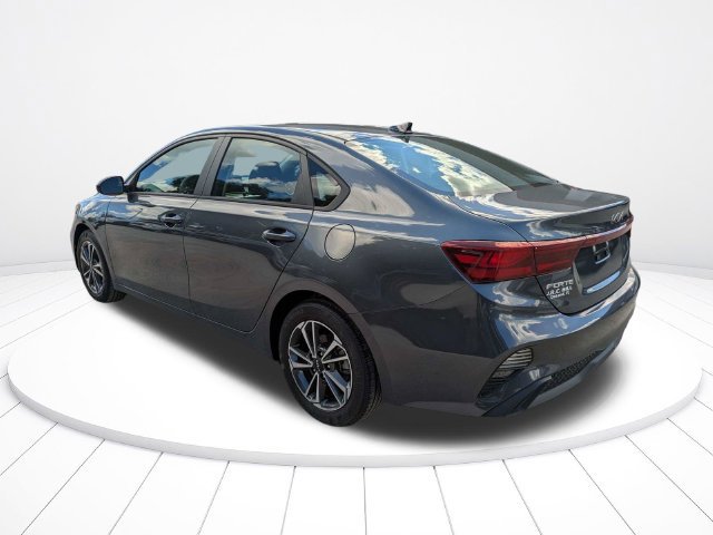 Used 2023 Kia Forte LXS FWD image 6