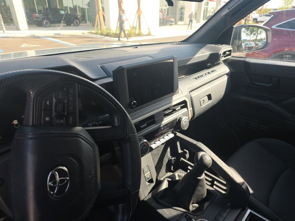 Used 2024 Toyota Tacoma SR w/ SR Upgrade Package image 6