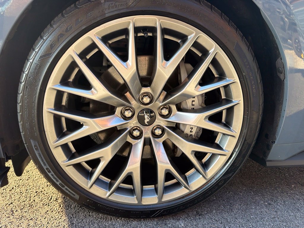 Used 2025 Ford Mustang GT Premium RWD image 27