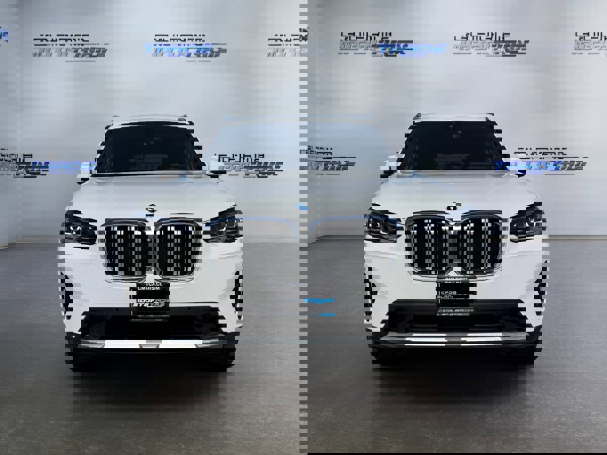 Used 2024 BMW X3 xDrive30i w/ Convenience Package image 2