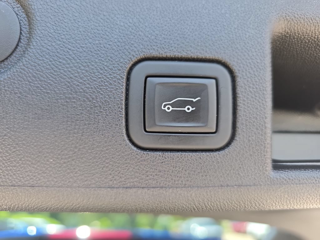 Certified 2023 Chevrolet Equinox LT AWD/4WD image 12