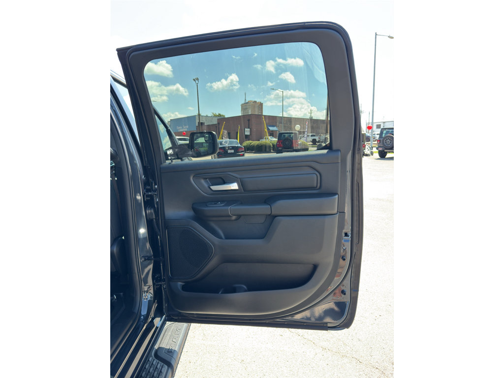 New 2026 RAM 1500 Express AWD/4WD image 12