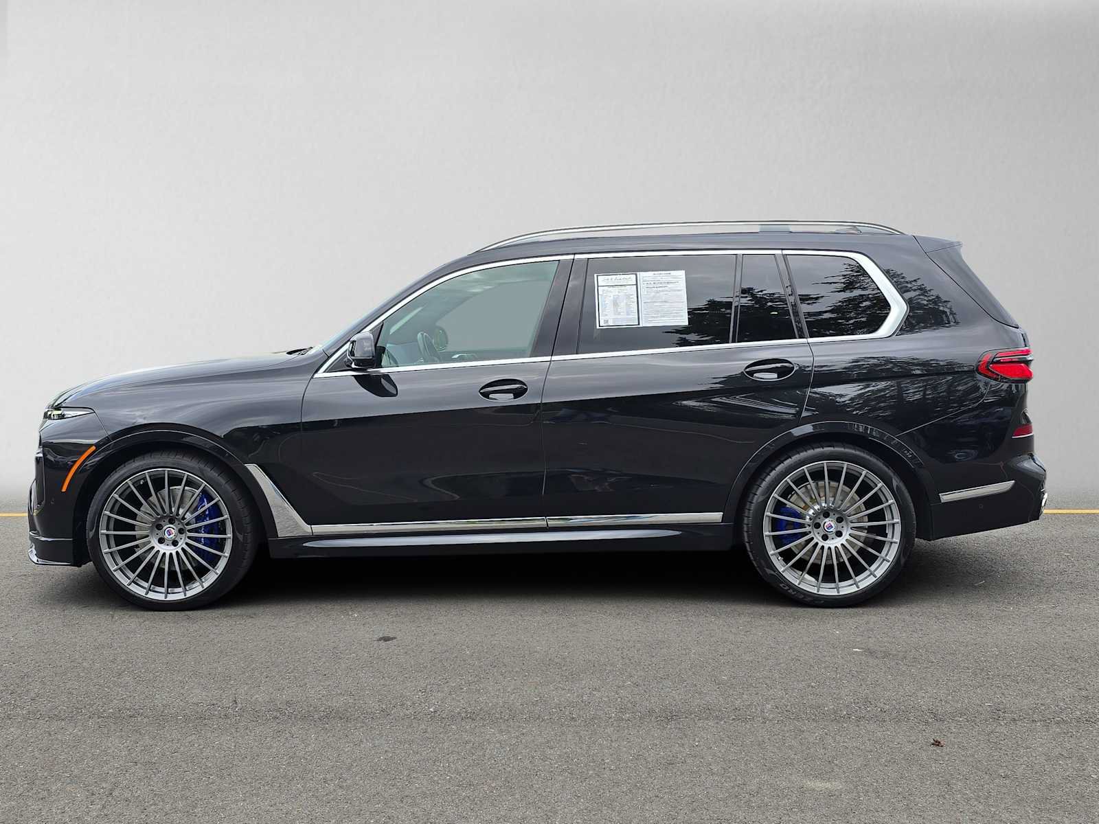 Used 2023 BMW ALPINA XB7 AWD/4WD image 6