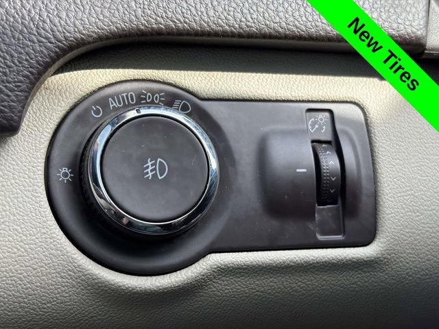 Used 2017 Buick Regal Sport Touring image 11